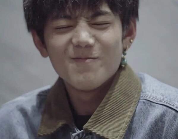 丁真录制《天天向上》引争议，原因是什么？