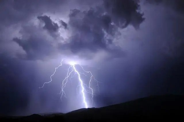 今年来最大规模雷暴大风来袭，将会波及到哪些城市？