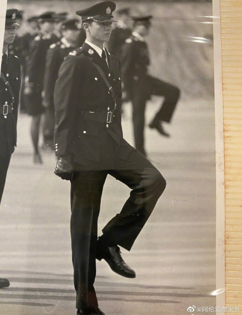 宋妍霏老爸年轻时旧照被赞“帅如吴彦祖”,你认可这个赞美吗