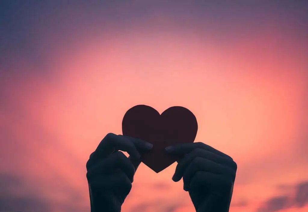 几岁谈恋爱比较好