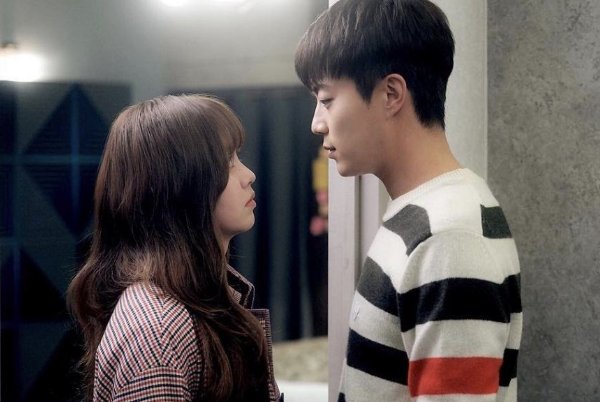 为什么我们总是会自卑的认为自己配不上喜欢的人？