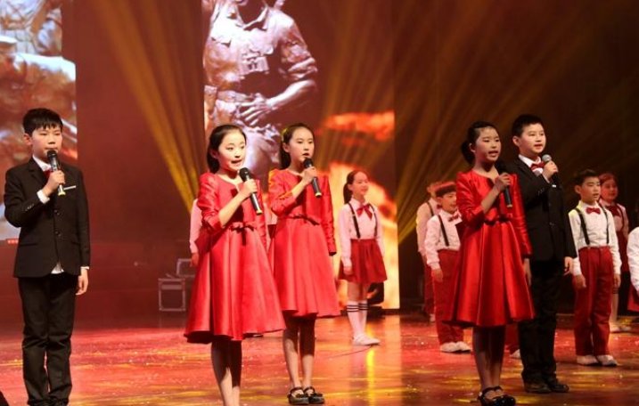 求朗诵《将进酒》的背景音乐——懂得诗意音律的朋友进