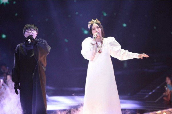 尚雯婕欣赏赞扬蔡徐坤，尚雯婕是圈中伯乐吗？