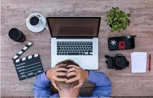 苦恼是什么意思