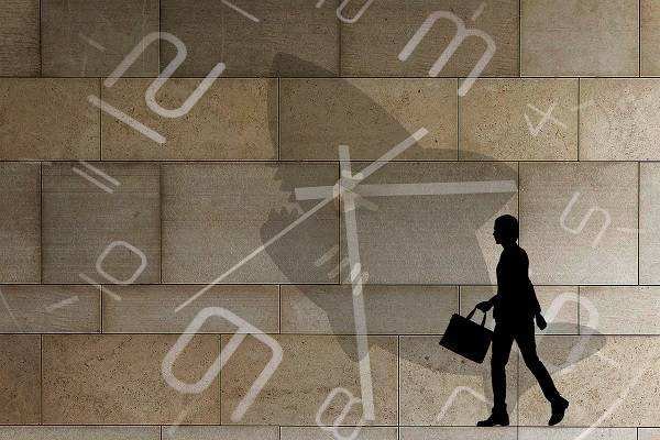 教育机构“万门大学”疑似跑路，警方是如何回应这件事的？