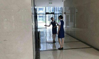 引领礼仪有哪些注意事项 引领礼仪的注意事项