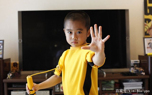 5岁被全球网友认定李小龙“转世”传人，天赋异禀，有何过人之处？