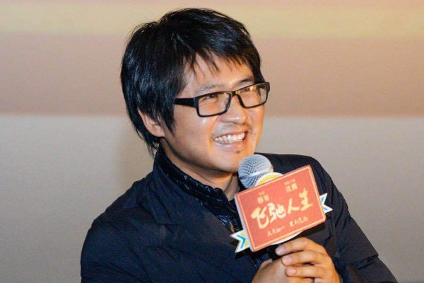 韩寒轰动全国的成名作《三重门》，为何会饱受是代笔的质疑？