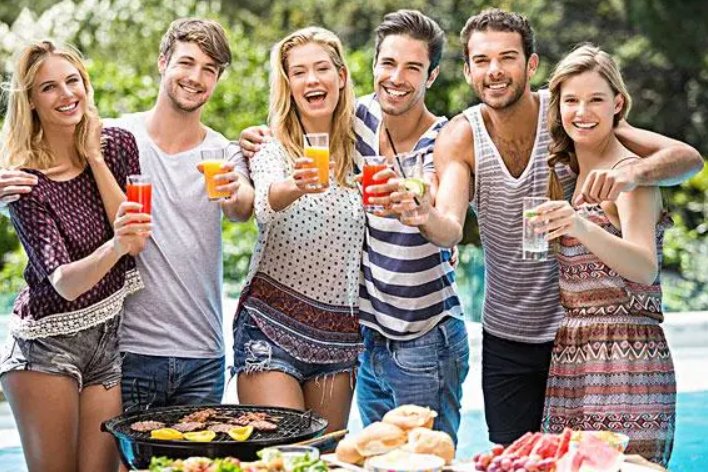 用呼朋引伴造一个句子