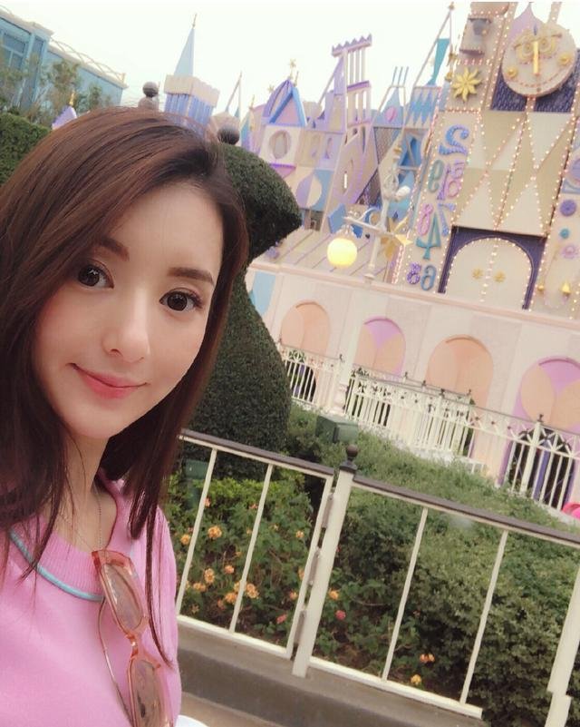 方媛很漂亮，有少女清纯感，那她的父母状态如何？