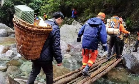 苍山失联向导获救后发声，当地的山路有多险峻？
