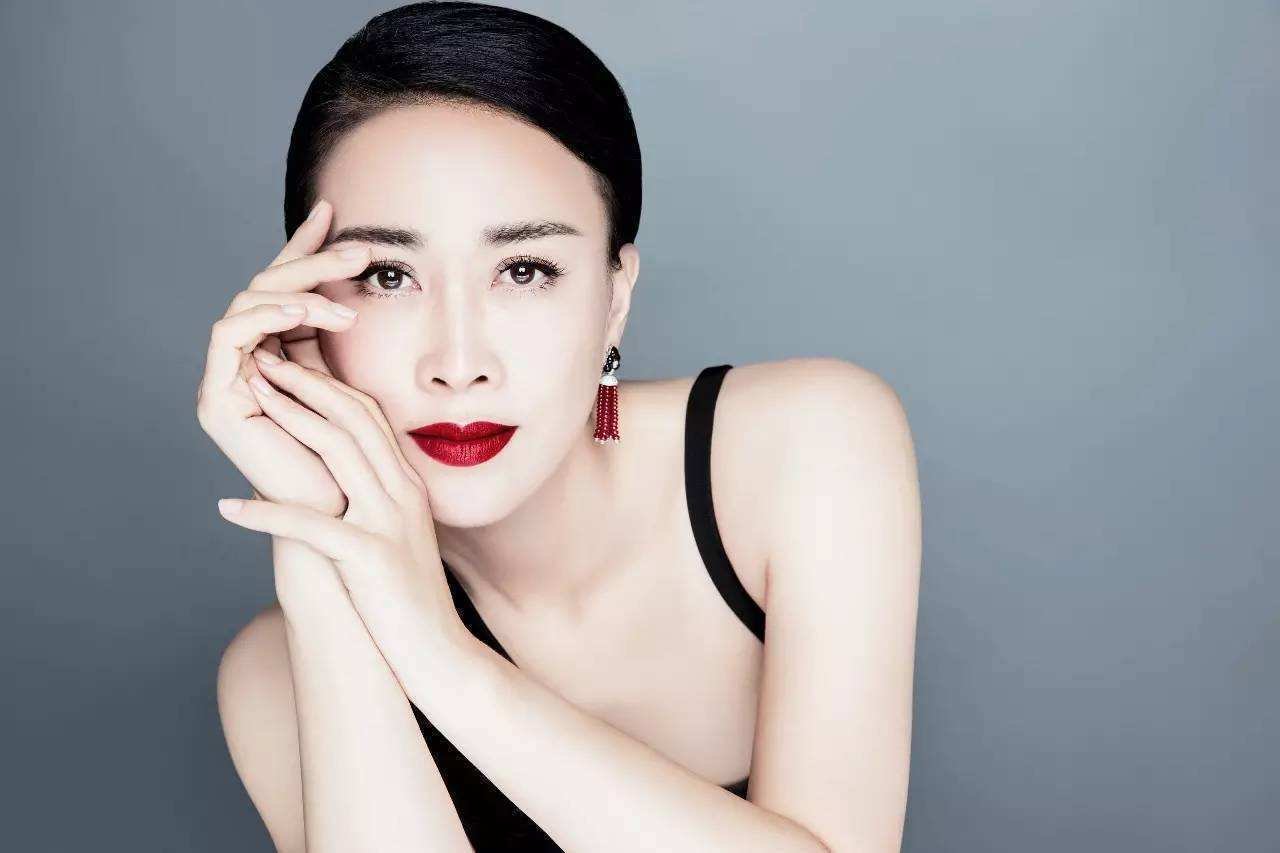 那英得知杨紫出演过《家有儿女》后，三巴掌把她拍飞，她的脾气有多爆？