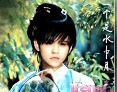 陈翔男扮女装的动漫照片