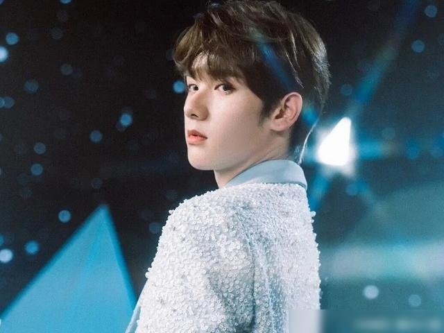 害羞的男孩子有多可爱？你身边有这样的男生吗？