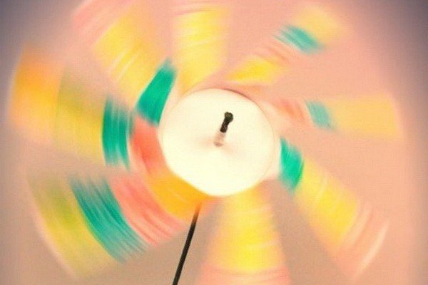 没有大头针用什么固定风车能传起来