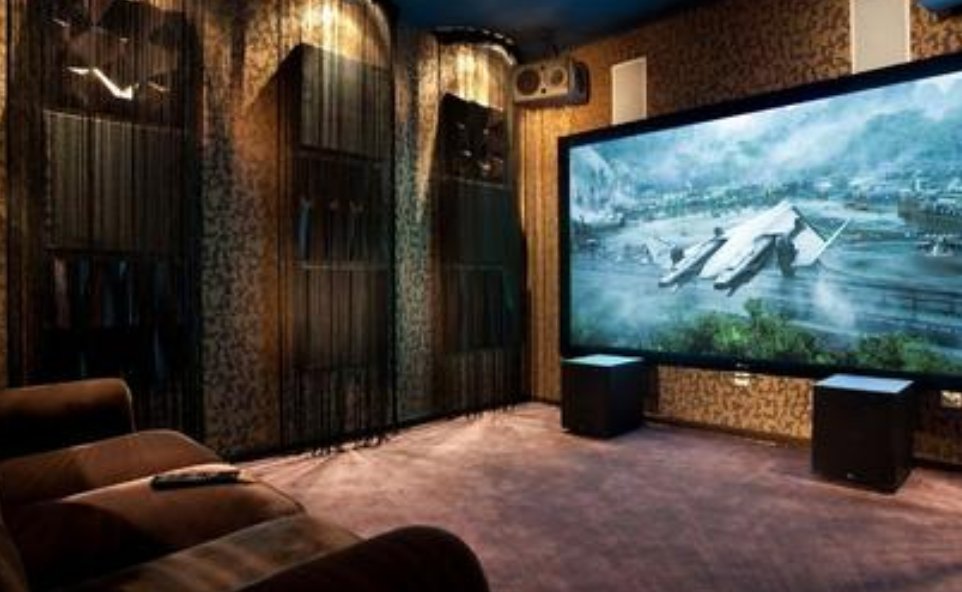 情侣们去私人影院都会做一些什么样的事情呢？