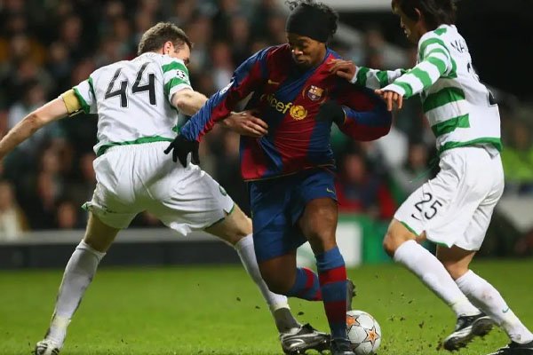 曝小罗生活陷入窘境每天嗜酒如命,曾被誉为梅西大哥的他为何会这样?