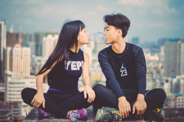 我们是情侣吗？