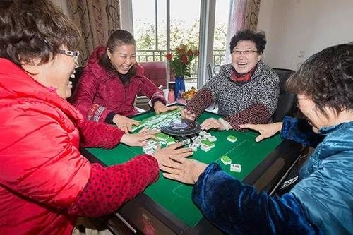 天天打麻将的女人是什么样的女人?