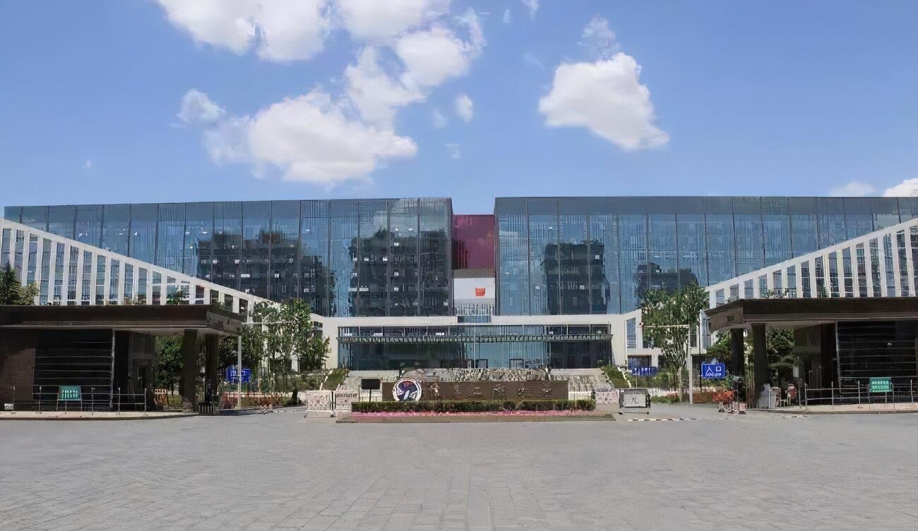 解放军信息工程大学地址在哪里