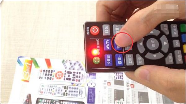 机顶盒遥控器怎么学习？