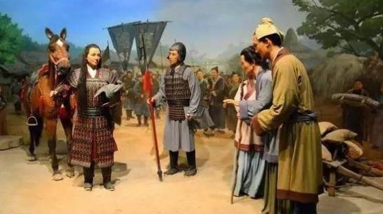 南京女孩用研究生奖学金给父亲买羽绒服视频走红，为何让众多网友红了眼睛？