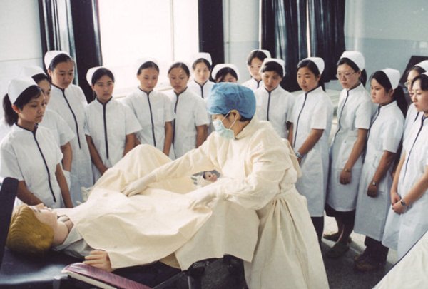 洛阳卫生学校招生电话