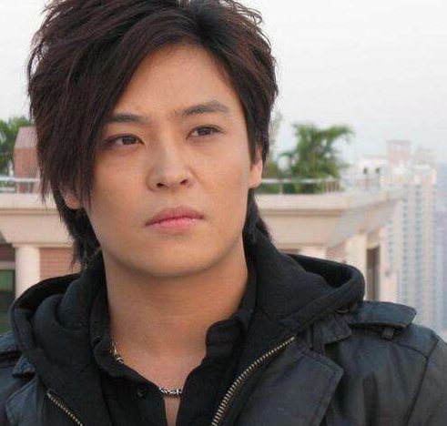 《我想找一个女朋友，给她世上最好的温柔》。这句歌词，歌名是什么。