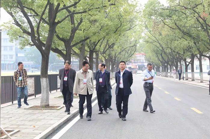 岳阳市教育局电话