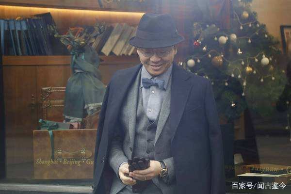 很多男性都被大家戏称为闷骚男，闷骚的人有什么表现呢？