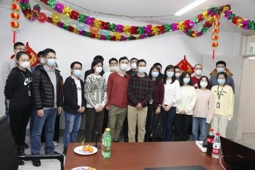 41.63万大学生留校过春节，和校友一起过年会有什么不一样的？