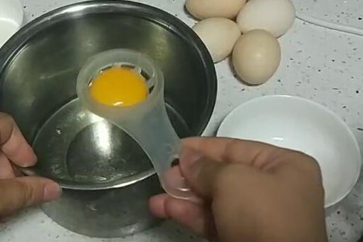 怎样把鸡蛋清打成泡泡？