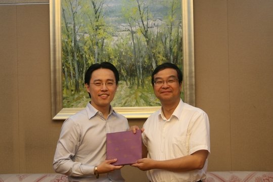 丁晓昌的人物履历