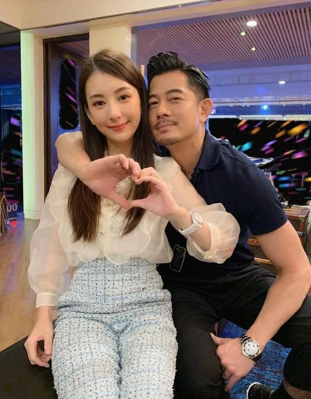 方媛很漂亮，有少女清纯感，那她的父母状态如何？