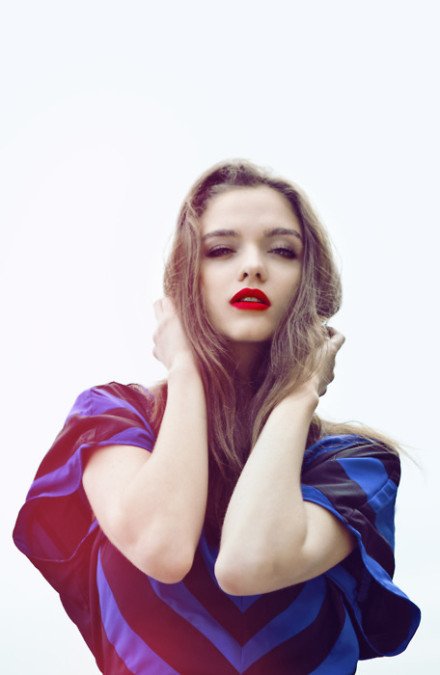 有没有霸气的qq皮肤