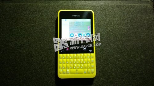 诺基亚Asha 210的硬件