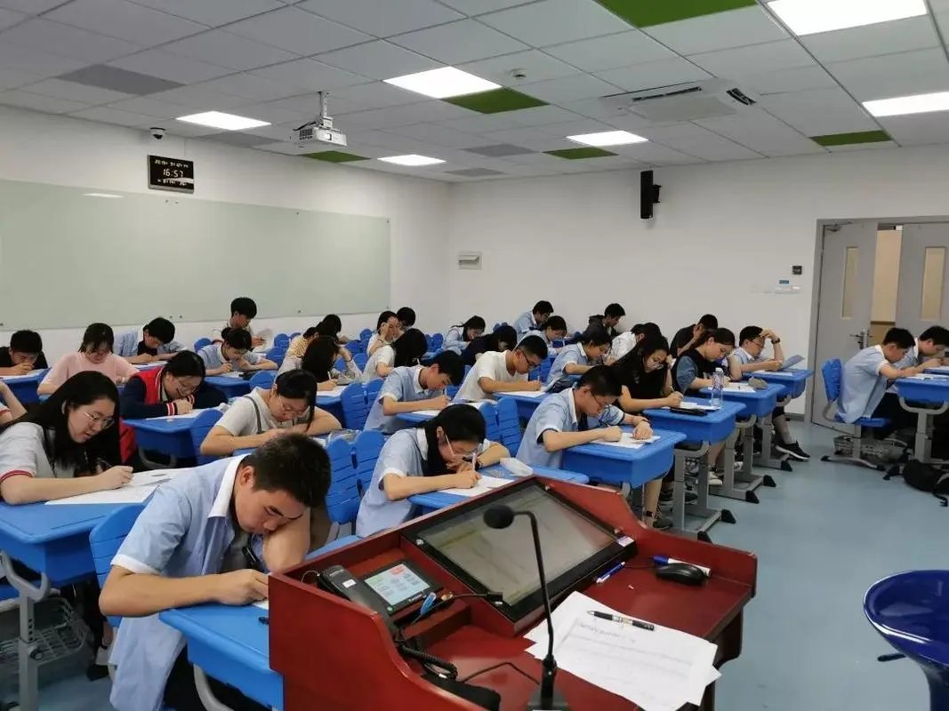 上海2023年高考日期