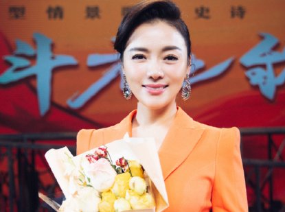 陈思思终于不再隐藏，公开与李双江的关系，他们是什么关系？