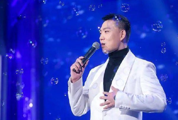 歌曲《游山恋》原唱