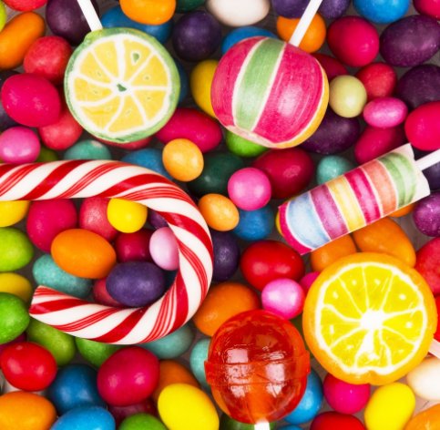 中国留学生称昨晚曾在梨泰院收到陌生人糖果，此次踩踏事件是否与此有关？