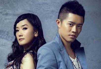 凤凰传奇的歌曲，大部分都是由玲花主唱的，她当初为什么没有选择单飞？