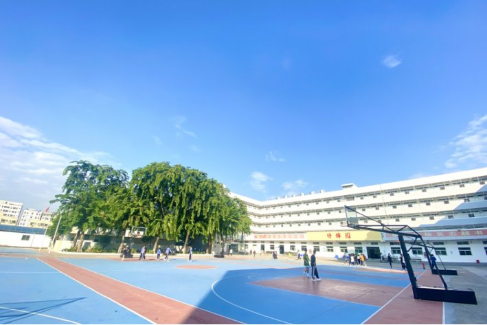 深圳科迪技工学校是公办学校吗