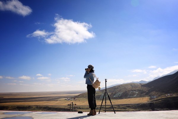 安安静静是成语吗