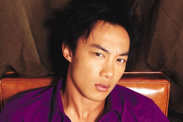 陈奕迅在演唱会中受伤，后来的他怎么样了？