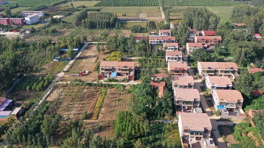 农村这么好的风景，为什么留不住人？