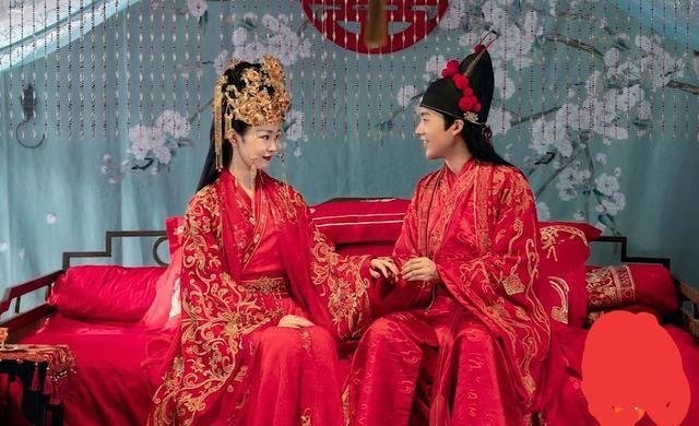 与郭麒麟官宣结婚，深夜公开表白：我们永远在一起！你怎么看？