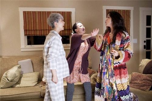 人到老年只有一个儿子，我们该和他一起生活吗？