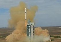 海洋二号D星成功发射，是在哪个发射中心成功发射的？