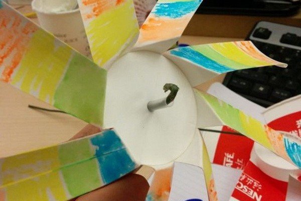 没有大头针用什么固定风车能传起来