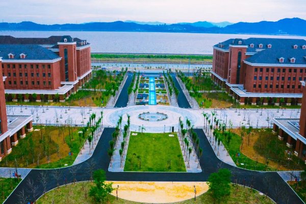 温州医科大学录取分数线2023